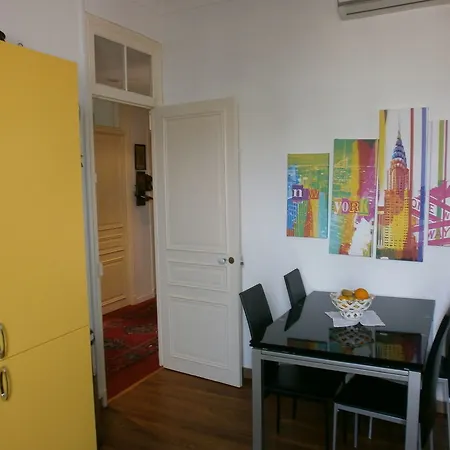 Mon Reve Apartements Bed & Breakfast 3*