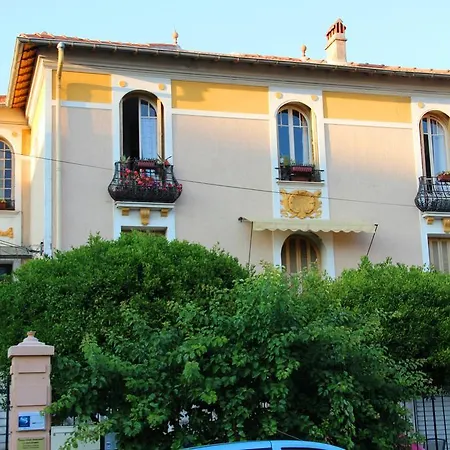 Mon Reve Bed & Breakfast